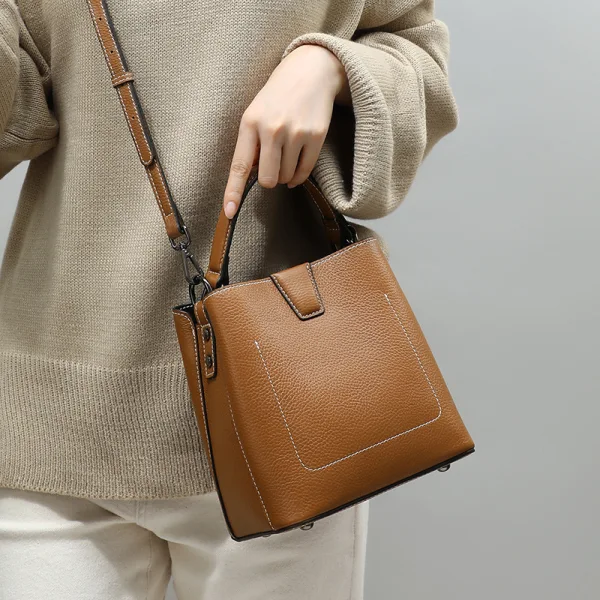 Modest / Simple Brown Square Crossbody Bags Messenger Bag Handbag 2021 Leather Casual Women's Bags
