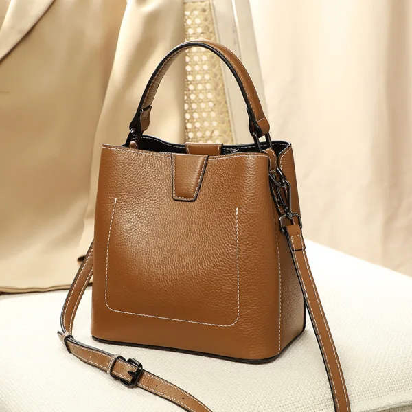 Modest / Simple Brown Square Crossbody Bags Messenger Bag Handbag 2021 Leather Casual Women's Bags