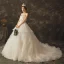 Mode Champagne Bröllopsklänningar 2019 Prinsessa Spaghettiband Ärmlös Halterneck Chapel Train Cascading Volanger