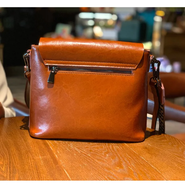 Modest / Simple Brown Square Crossbody Bags Messenger Bag 2021 Leather Casual Women's Bags