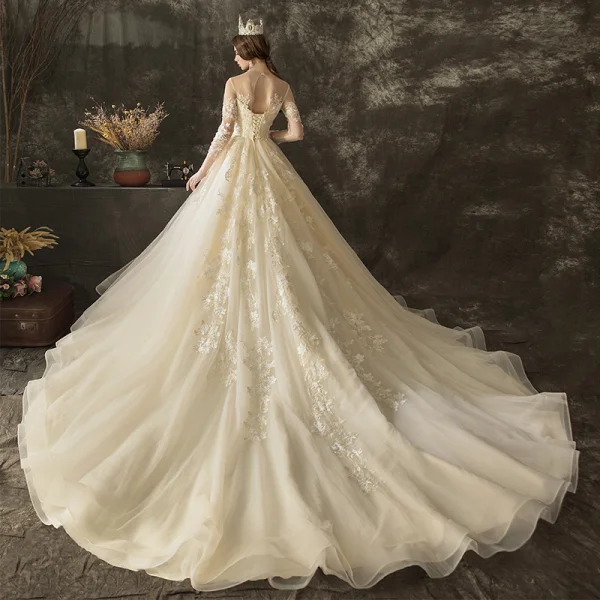 Illusion Champagne Transparentes Robe De Mariée 2019 Princesse Encolure Dégagée 3/4 Manches Dos Nu Appliques En Dentelle Perlage Chapel Train Volants