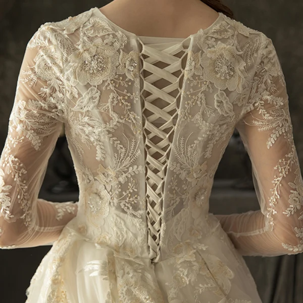 Illusion Ivory Pierced Wedding Dresses 2019 A-Line / Princess V-Neck Long Sleeve Backless Appliques Lace Beading Chapel Train Ruffle