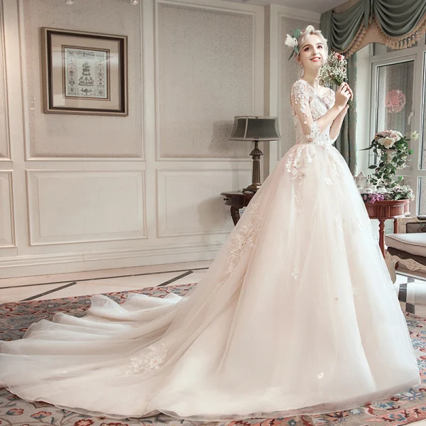 Romantique Champagne Transparentes Robe De Mariée 2019 Princesse Encolure Dégagée 3/4 Manches Dos Nu Appliques En Dentelle Perlage Chapel Train Volants