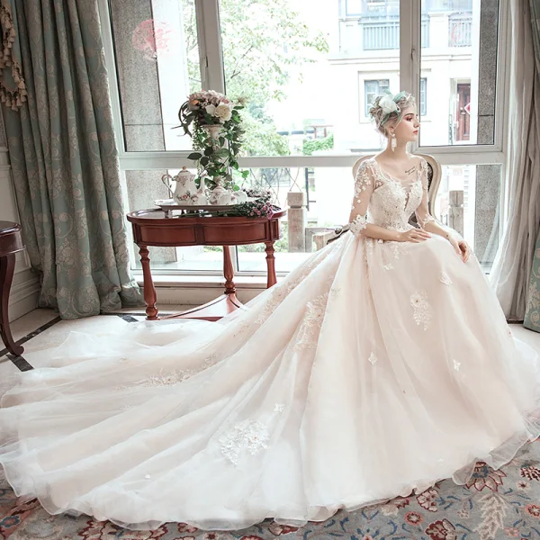 Romantique Champagne Transparentes Robe De Mariée 2019 Princesse Encolure Dégagée 3/4 Manches Dos Nu Appliques En Dentelle Perlage Chapel Train Volants