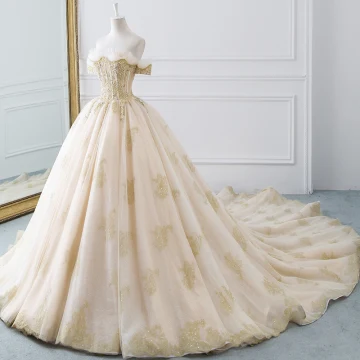 Luxe Champagne Doré Robe De Mariée 2019 Robe Boule De L Épaule Manches Courtes Dos Nu Glitter Tulle Perlage Cathedral Train Volants