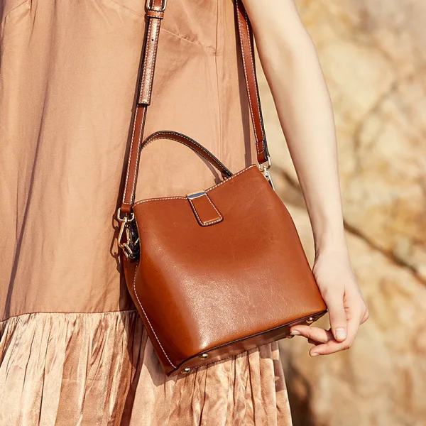 Modest / Simple Tan Square Handbag Messenger Bag Shoulder Bags 2021 Leather Casual Women's Bags