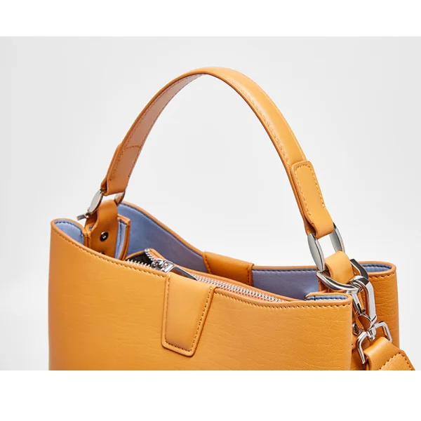 Modest / Simple Yellow Square Handbag Messenger Bag Shoulder Bags 2021 Leather Casual Women's Bags