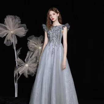 Chic Beautiful Silver Dancing Prom Dresses 2021 A Line Princess Scoop Neck Sleeveless Beading Sequins Floor Length Long Ruffle Backless Formal Dresses