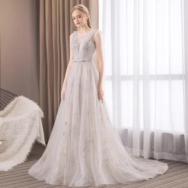 Modern / Fashion Grey Evening Dresses  2019 A-Line / Princess Scoop Neck Sleeveless Star Embroidered Bow Sash Court Train Ruffle Backless Formal Dresses