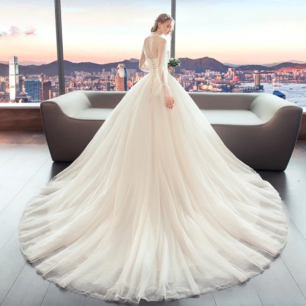 Vintage / Originale Champagne Transparentes Robe De Mariée 2019 Princesse Col Haut Gonflée Manches Longues Perle Perlage Chapel Train Volants