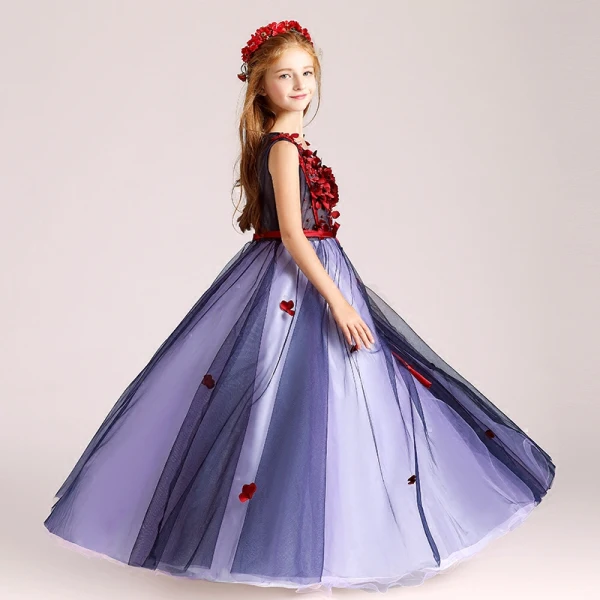 Chic / Beautiful Purple Flower Girl Dresses 2017 Ball Gown V-Neck Sleeveless Appliques Flower Pearl Sash Floor-Length / Long Ruffle Wedding Party Dresses