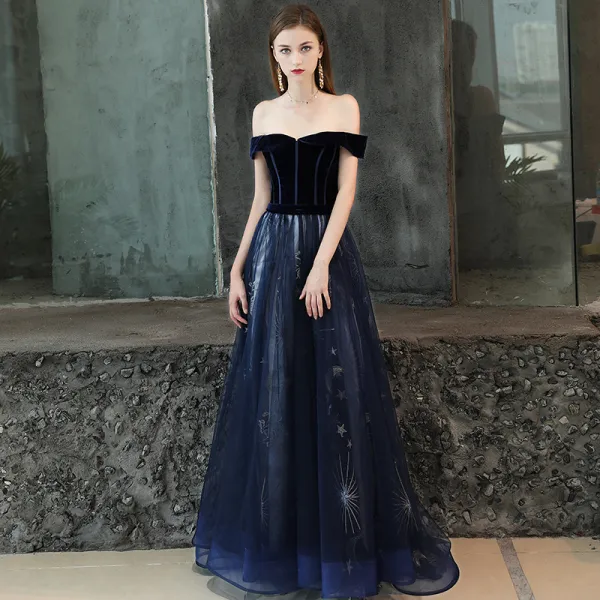 Chic / Beautiful Navy Blue Prom Dresses 2019 A-Line / Princess Off-The-Shoulder Short Sleeve Glitter Star Court Train Ruffle Backless Formal Dresses