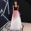 Abordable Bleu D'encre Dégradé De Couleur Blanche Robe De Soirée 2019 Princesse Bretelles Spaghetti Sans Manches Ceinture Longue Volants Dos Nu Robe De Ceremonie