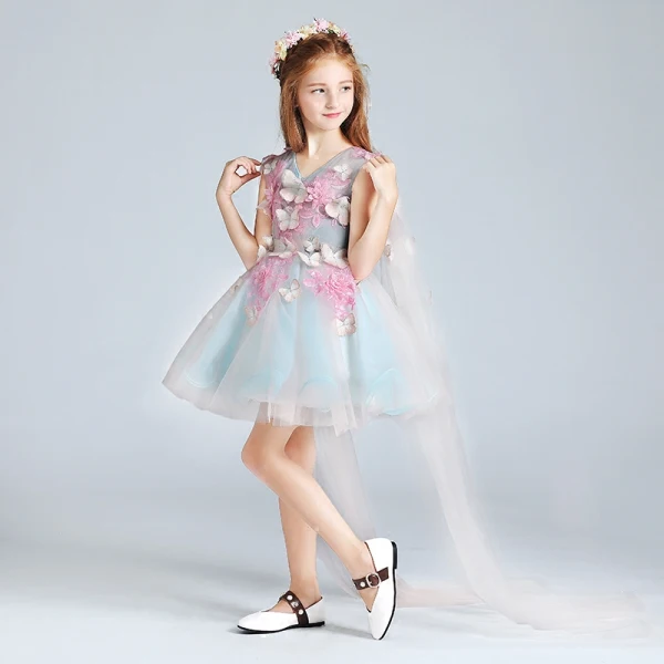 Mode Himmelblau Pink Mädchenkleider 2017 Ballkleid V-Ausschnitt Ärmellos Applikationen Schmetterling Pailletten Kurze Rüschen Kleider Für Hochzeit