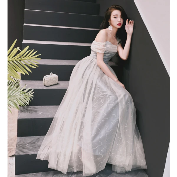 Bling Bling Bordeaux Robe De Soirée 2019 Princesse De l'épaule Manches Courtes Glitter Tulle Longue Volants Dos Nu Robe De Ceremonie