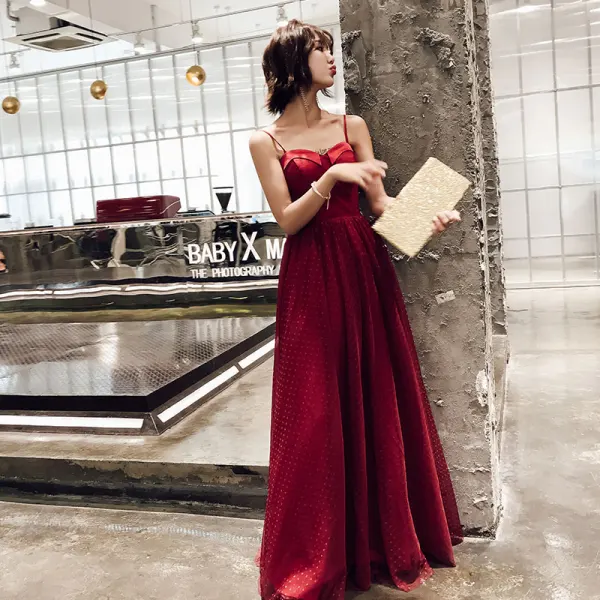 Modern / Fashion Burgundy Evening Dresses 2019 Sheath / Fit Shoulders Sleeveless Spotted Tulle Floor-Length / Long Ruffle Backless Formal Dresses