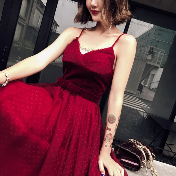 Sexy Burgundy Party Dresses 2019 A-Line / Princess Spaghetti Straps Sleeveless Bow Sash Spotted Tulle Tea-length Ruffle Backless Formal Dresses