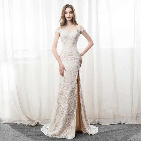 Sexy Beige Spitze Durchsichtige Abendkleider 2019 Meerjungfrau Off Shoulder Kurze Ärmel Gespaltete Front Hof-Schleppe Rüschen Rückenfreies Festliche Kleider