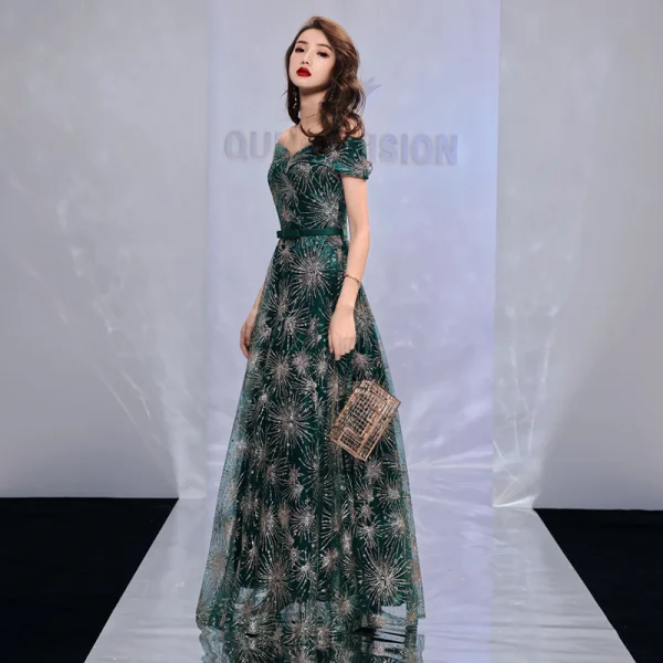 Bling Bling Dunkelgrün Abendkleider 2019 A Linie Off Shoulder Kurze Ärmel Schleife Stoffgürtel Glanz Tülle Lange Rüschen Rückenfreies Festliche Kleider