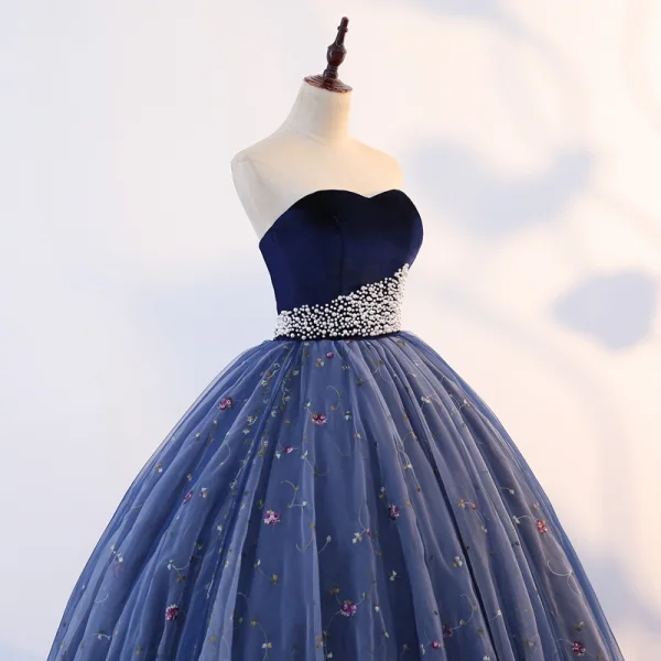 Vintage Quinceañera Mørk Marineblå Ballkjoler 2019 Ballkjole Kjæreste Uten Ermer Appliques Perle Blonder Lange Buste Ryggløse Formelle Kjoler