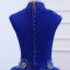 Style Chinois Bleu Roi Robe De Bal 2019 Robe Boule Col Haut Sans Manches Appliques Brodé Perle Longue Volants Robe De Ceremonie