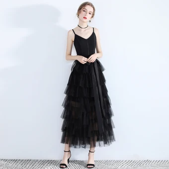 Enkel Svart Homecoming Graduation Kjoler 2019 Prinsesse Spaghettistropper Uten Ermer Te Lengde Gripende Ruffles Ryggløse Formelle Kjoler