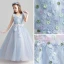 Schöne Himmelblau Mädchenkleider 2017 Ballkleid Rundhalsausschnitt Ärmellos Applikationen Mit Spitze Blumen Lange Rüschen Kleider Für Hochzeit