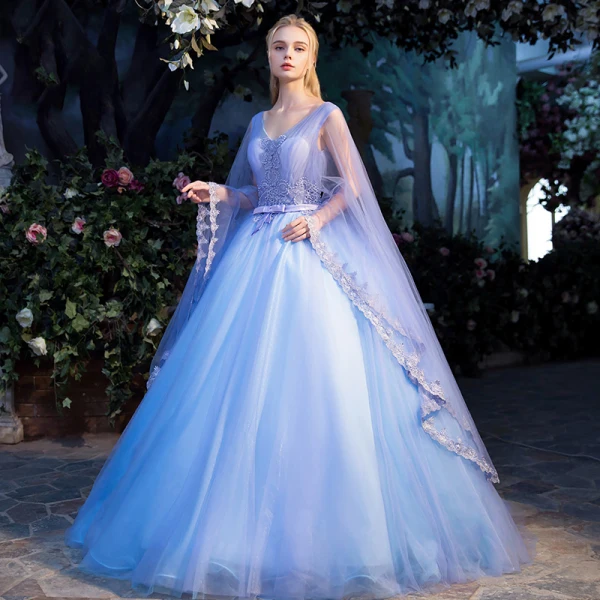 Élégant Bleu Transparentes Robe De Bal 2019 Robe Boule V-Cou Manches Longues Appliques En Dentelle Perle Noeud Ceinture Longue Volants Dos Nu Robe De Ceremonie