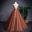 Moderne / Mode Marron Robe De Bal 2019 Princesse V-Cou Sans Manches Appliques En Dentelle Perle Perlage Ceinture Longue Volants Dos Nu Robe De Ceremonie