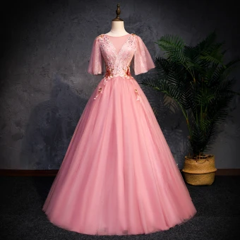 Chic Belle Perle Rose Transparentes Robe De Bal 2019 Princesse Encolure Dégagée Manches Courtes Appliques En Dentelle Perle Longue Volants Dos Nu Robe De Ceremonie