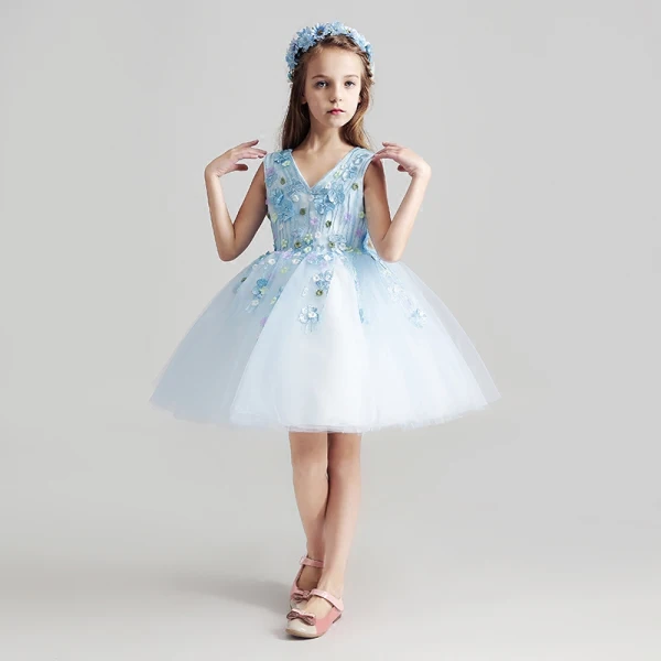 Chic / Beautiful Sky Blue Flower Girl Dresses 2017 Ball Gown V-Neck Sleeveless Appliques Flower Lace Short Ruffle Wedding Party Dresses