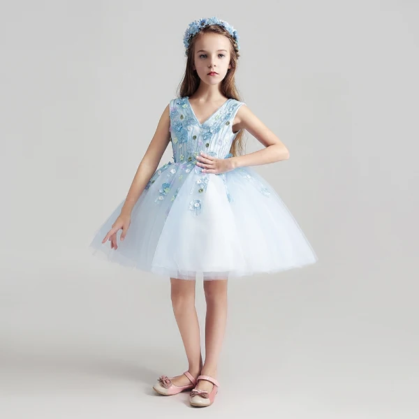 Chic / Beautiful Sky Blue Flower Girl Dresses 2017 Ball Gown V-Neck Sleeveless Appliques Flower Lace Short Ruffle Wedding Party Dresses