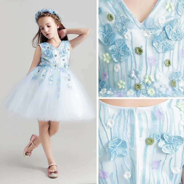 Chic / Beautiful Sky Blue Flower Girl Dresses 2017 Ball Gown V-Neck Sleeveless Appliques Flower Lace Short Ruffle Wedding Party Dresses