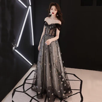 Élégant Noire Transparentes Robe De Bal 2019 Princesse De L Épaule Manches Courtes Étoile Appliques Paillettes Longue Volants Dos Nu Robe De Ceremonie