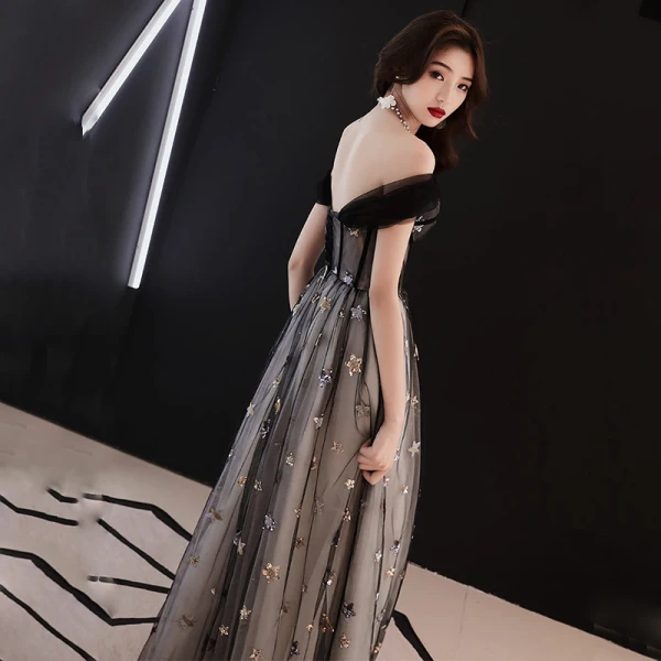 Elegant Black See-through Prom Dresses 2019 A-Line / Princess Off-The-Shoulder Short Sleeve Star Appliques Sequins Floor-Length / Long Ruffle Backless Formal Dresses