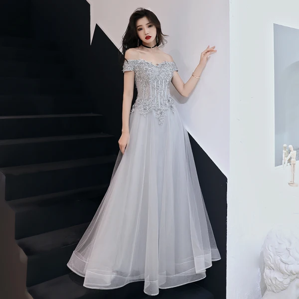 Élégant Gris Robe De Soirée 2019 Princesse De l'épaule Manches Courtes Appliques En Dentelle Perlage Paillettes Longue Volants Dos Nu Robe De Ceremonie