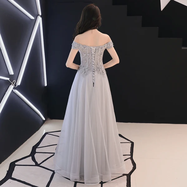 Élégant Gris Robe De Soirée 2019 Princesse De l'épaule Manches Courtes Appliques En Dentelle Perlage Paillettes Longue Volants Dos Nu Robe De Ceremonie