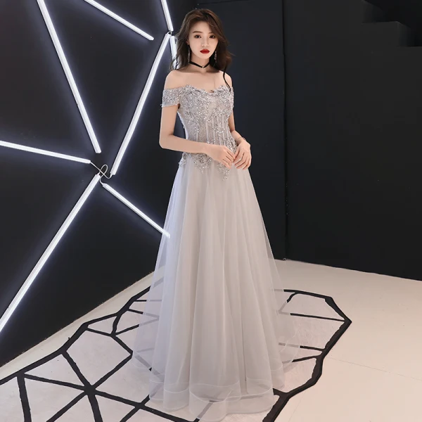 Élégant Gris Robe De Soirée 2019 Princesse De l'épaule Manches Courtes Appliques En Dentelle Perlage Paillettes Longue Volants Dos Nu Robe De Ceremonie