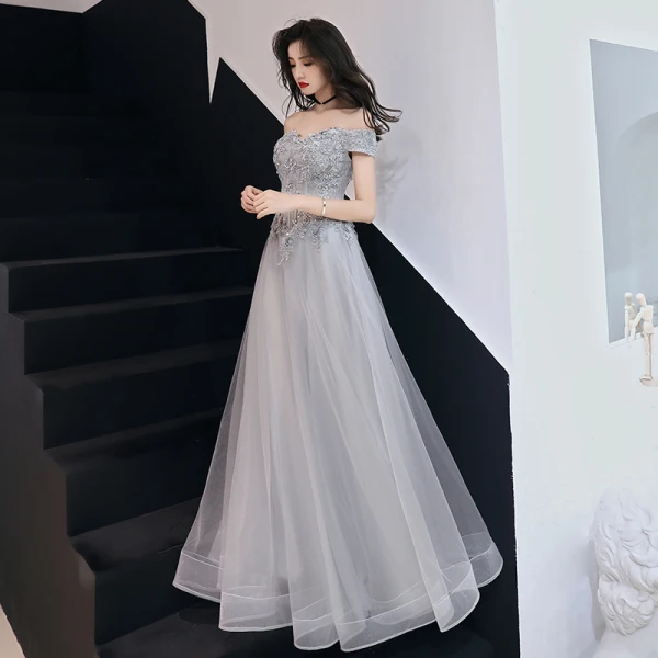 Élégant Gris Robe De Soirée 2019 Princesse De l'épaule Manches Courtes Appliques En Dentelle Perlage Paillettes Longue Volants Dos Nu Robe De Ceremonie