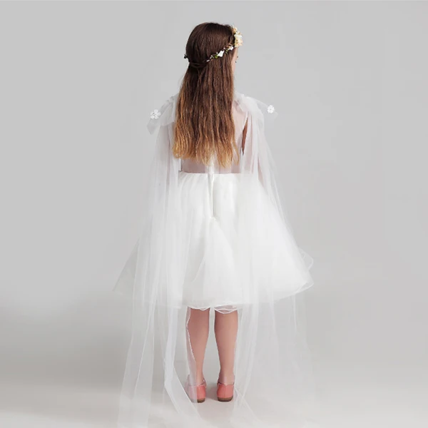 Chic / Beautiful White Flower Girl Dresses 2017 Ball Gown V-Neck Sleeveless Appliques Lace Flower Sequins Crystal Pearl Knee-Length Wedding Party Dresses