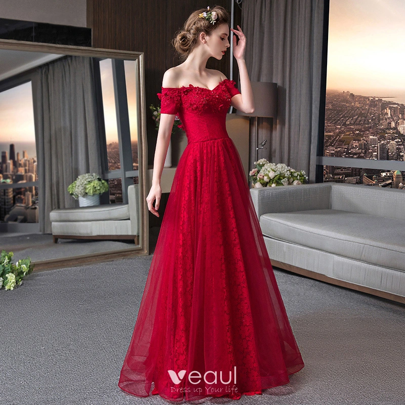 Elegant Burgundy Lace Evening Dresses 2018 A-Line / Princess  Off-The-Shoulder Short Sleeve Beading Appliques Lace Glitter Floor-Length /  Long Ruffle Backless Formal Dresses