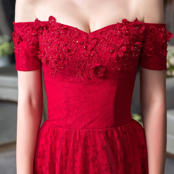 Élégant Bordeaux Dentelle Robe De Soirée 2018 Princesse De l'épaule Manches Courtes Perlage Appliques En Dentelle Glitter Longue Volants Dos Nu Robe De Ceremonie