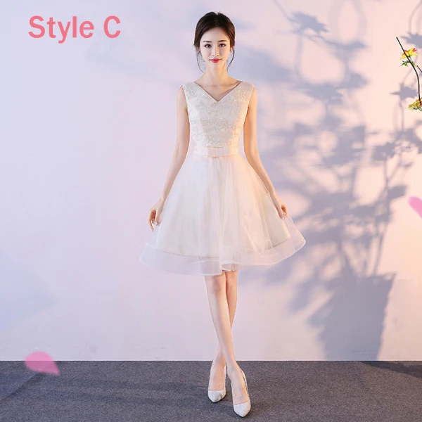 Abordable Champagne Robe Demoiselle D'honneur 2018 Princesse Sans Manches Noeud Ceinture Courte Volants Dos Nu Robe Pour Mariage