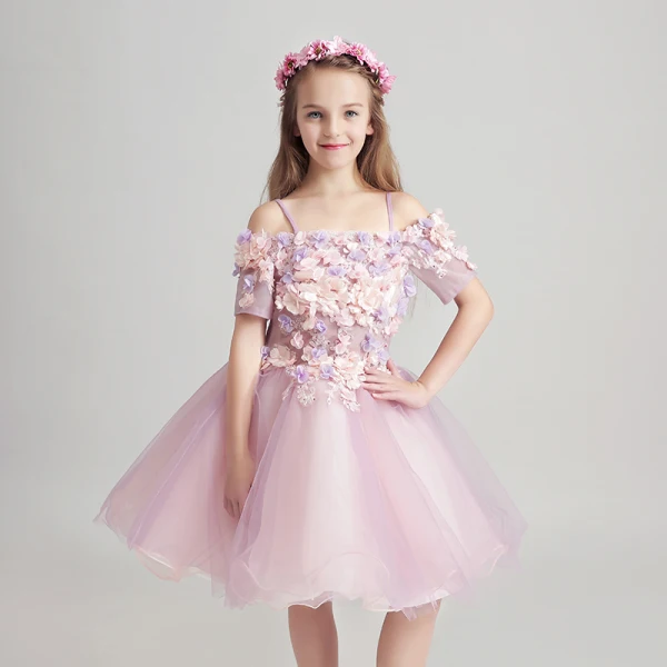 Chic / Beautiful Lavender Flower Girl Dresses 2017 Ball Gown Off-The-Shoulder Short Sleeve Appliques Flower Lace Pearl Knee-Length Ruffle Wedding Party Dresses