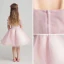 Chic / Belle Lavande Robe Ceremonie Fille 2017 Robe Boule De l'épaule Manches Courtes Appliques Fleur En Dentelle Perle Mi-Longues Volants Robe Pour Mariage