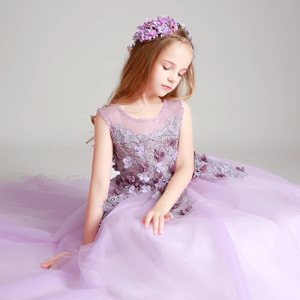 Chic / Beautiful Lilac Flower Girl Dresses 2017 Ball Gown Pearl Scoop Neck Sleeveless Lace Appliques Flower Floor-Length / Long Ruffle Wedding Party Dresses