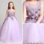 Chic / Beautiful Lilac Flower Girl Dresses 2017 Ball Gown Pearl Scoop Neck Sleeveless Lace Appliques Flower Floor-Length / Long Ruffle Wedding Party Dresses