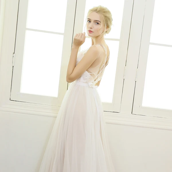 Chic / Beautiful Beach Wedding Dresses 2017 Lace Appliques Flower Bow Sash Backless Rhinestone Pearl V-Neck Sleeveless Floor-Length / Long Champagne Sheath / Fit