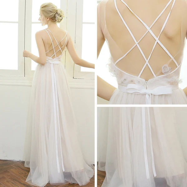Chic / Beautiful Beach Wedding Dresses 2017 Lace Appliques Flower Bow Sash Backless Rhinestone Pearl V-Neck Sleeveless Floor-Length / Long Champagne Sheath / Fit