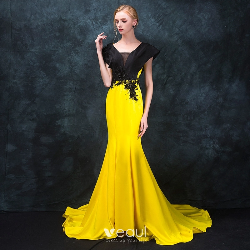 Moda Negro Amarillo Vestidos de noche 2018 Trumpet Mermaid V Cuello Sin Mangas Rebordear Colas De La Corte Sin Espalda Vestidos Formales